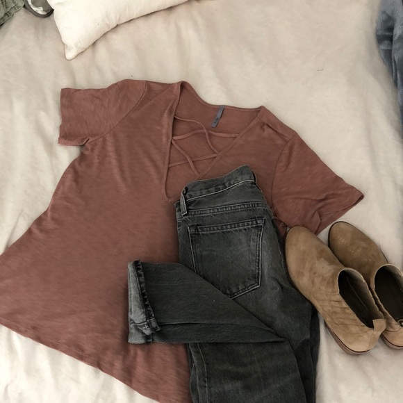 Tan/mauve deep-v crisscross shirt - Picture 2 of 3